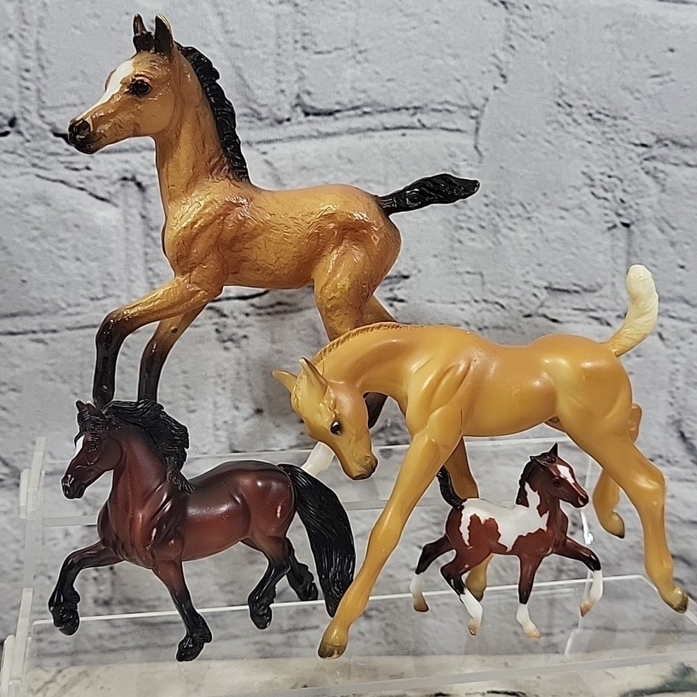 Breyer Model Horse Pony Figures Lot Of 4 Colts Foal Mini Clydesdale